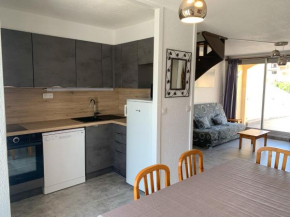 Отель Holiday Home Les Marines du Cap-1  Ле Кап Даг